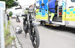 Tübach SG: Auffahrunfall zwischen zwei Mofas